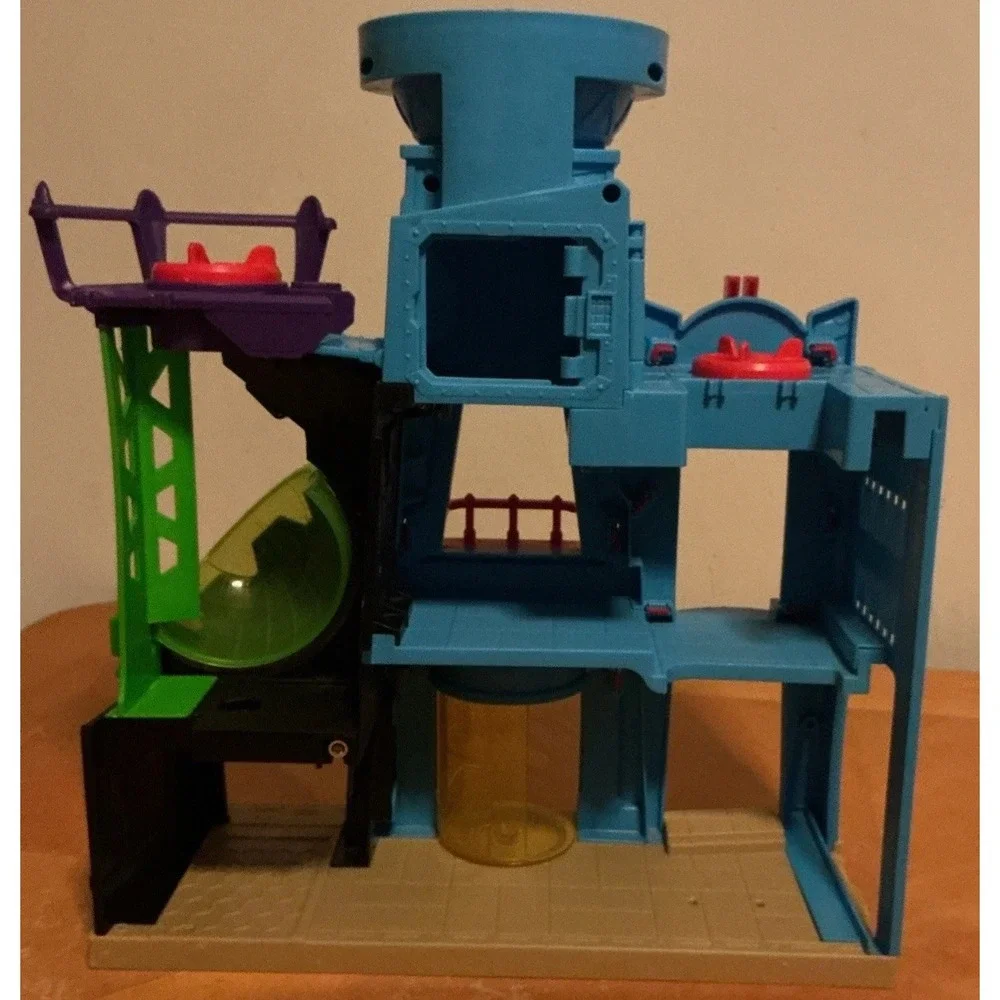 2015 Mattel Fisher Price Imaginext DC Super‎ Friends Daily Planet Playset